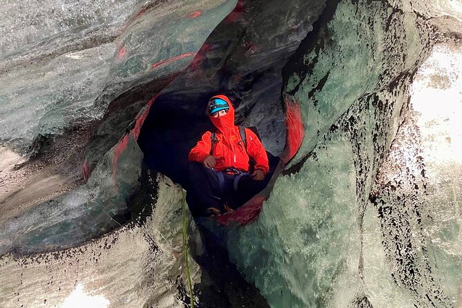 Private Extreme Encounter w/ ropes on Sólheimajökull Glacier - What the 4 to 5 hour route may include