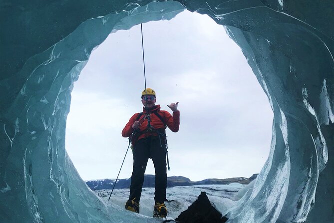 Private Extreme Encounter w/ ropes on Sólheimajökull Glacier - Who will enjoy this outing most