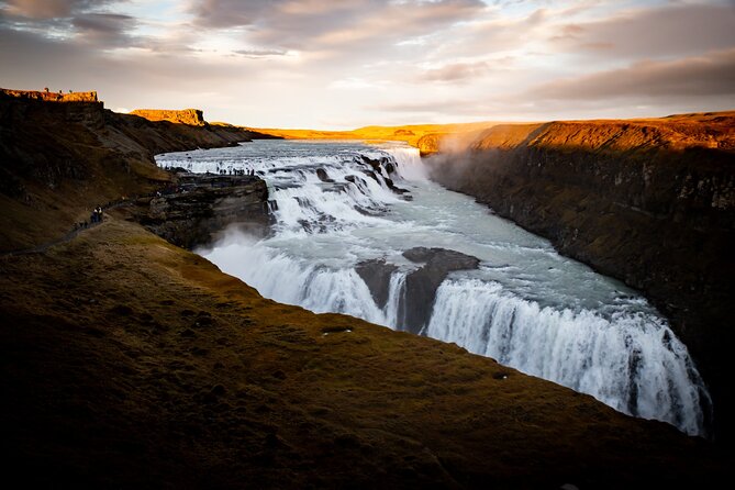 Private Full-Day Golden Circle Tour from Reykjavik - What the private vehicle adds to the day