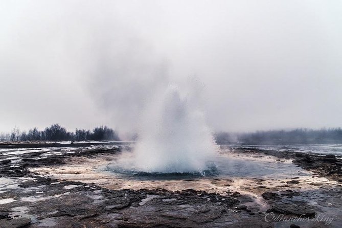 Private Golden circle and glacier super jeep tour from Reykjavik - Thingvellir, where nature and parliament meet