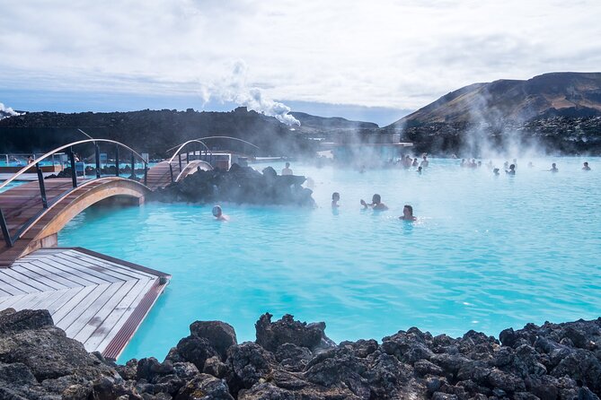 Private Golden Circle & Blue Lagoon tour - Geysir and the force under Iceland’s ground
