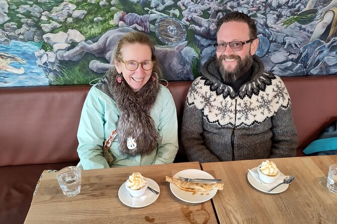 Private Icelandic Sweet Tooth Tour - Valdís proves Icelanders eat ice cream in any weather