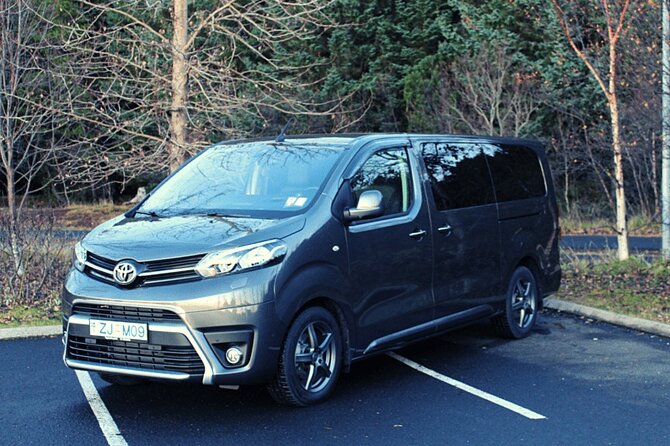 Private Keflavik Airport Transfer (Round trip) - Where this service earns its five-star reputation