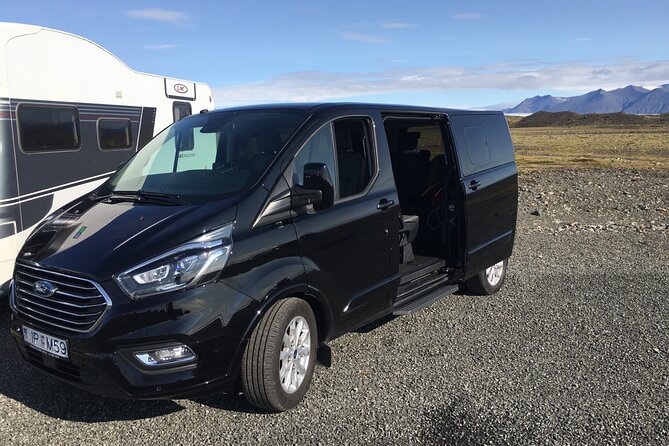 Private Reykjavík Round Trip Airport Transfer - Meeting Walter at Keflavík Airport