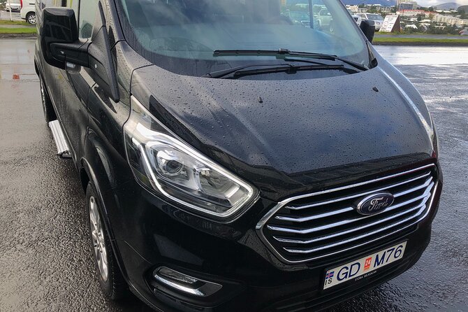 Private Reykjavík Round Trip Airport Transfer - Timing your airport departure