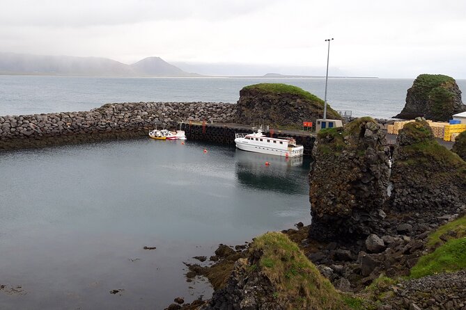 Private Snaefellsnes Peninsula Tour from Reykjavik - Kirkjufell, Iceland’s famous photo mountain