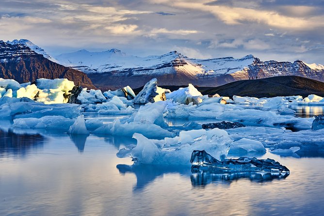 Private South Coast & Glacier Lagoon tour from Reykjavik - Lunch and a small taste of Iceland