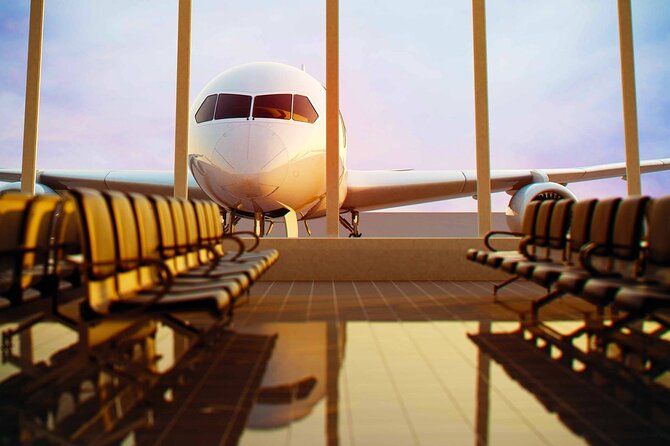 Private Transfer from/to Keflavik Airport (KEF) - Meeting Alex, Jakob, or another assigned driver