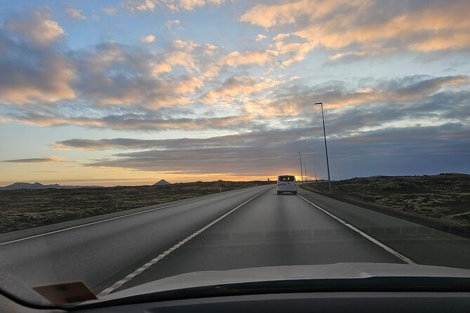 Private Transfer Keflavik Airport To Reykjavik Pick or Drop - What happens when your flight is late