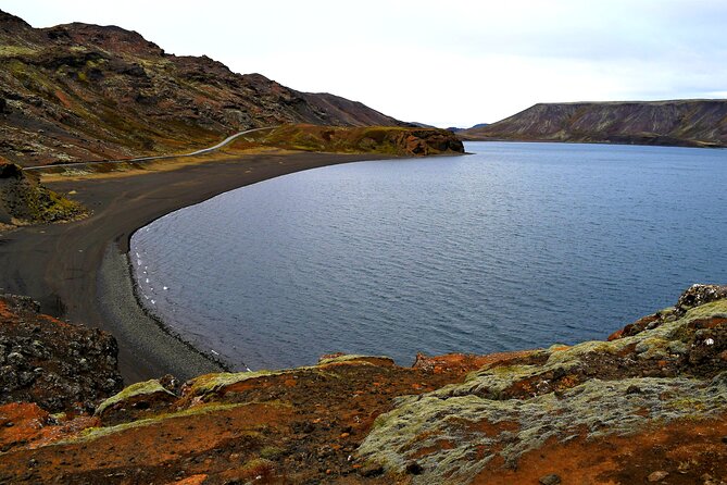 Private Transfer Reykjavik to Keflavik Airport - Early pickup and luggage help matter