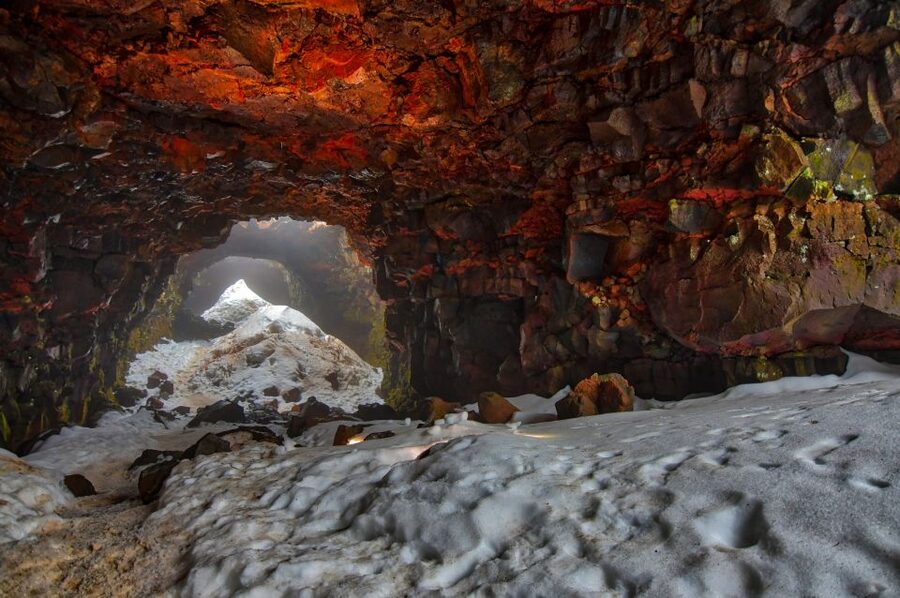 Raufarhólshellir Lava Tunnel: Underground Expedition - Walking the first section with your guide