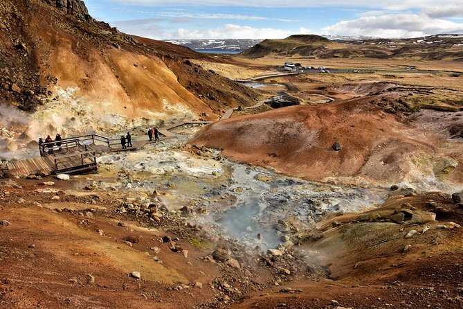 Reykjanes Geopark Small-Group Tour with Airport Transfer - Why Reykjanes makes a fine alternative to the usual day tours