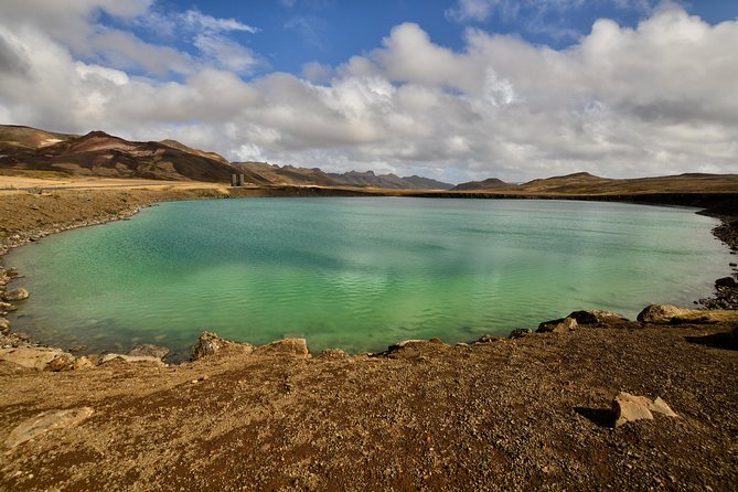 Reykjanes Geopark Small-Group Tour with Airport Transfer - Grænavatn and the color of a volcanic crater