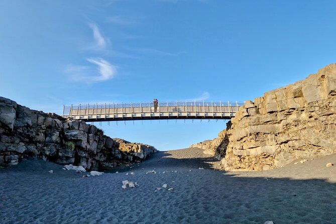 Reykjanes Peninsula Private tour Iceland - Reykjanes Lighthouse meets the North Atlantic