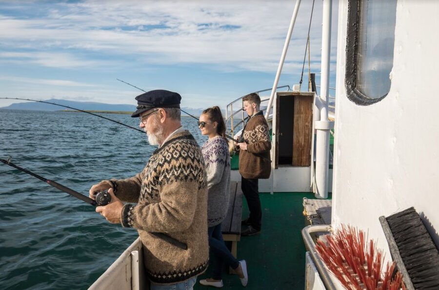 Reykjavik: 3-Hour Sea Angling Gourmet Experience Tour - Why the small boat makes a difference