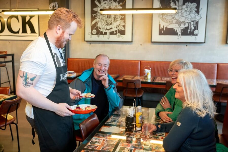 Reykjavik: Christmas Food Tour with Tastings and Drinks - Why Icelandic Christmas food is worth a dedicated tour