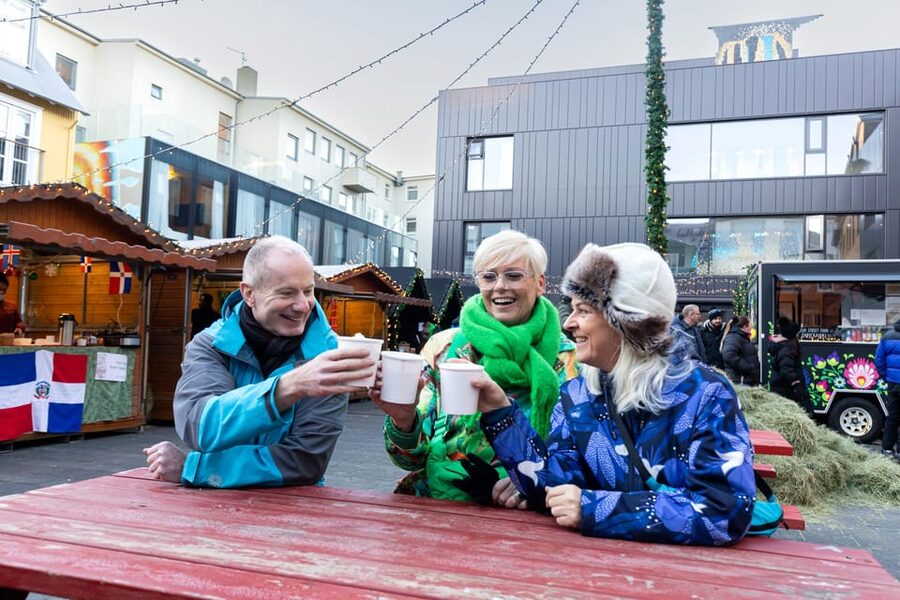 Reykjavik: Christmas Food Tour with Tastings and Drinks - Hamborgarhrygg, reindeer paté, and cured fish