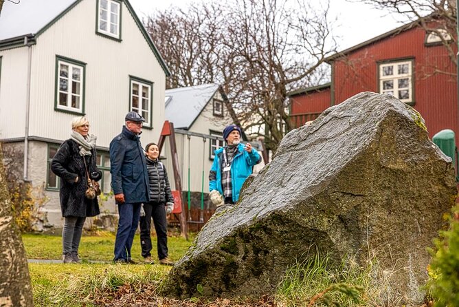 Reykjavik Folklore Walking Tour: Meet the Elves, Trolls & Ghosts of Iceland - The old graveyard and the Sheriff Skúli Magnússon