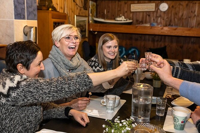 Reykjavik Food Lovers Tour - Icelandic Traditional Food - Kolaportið Market on weekends
