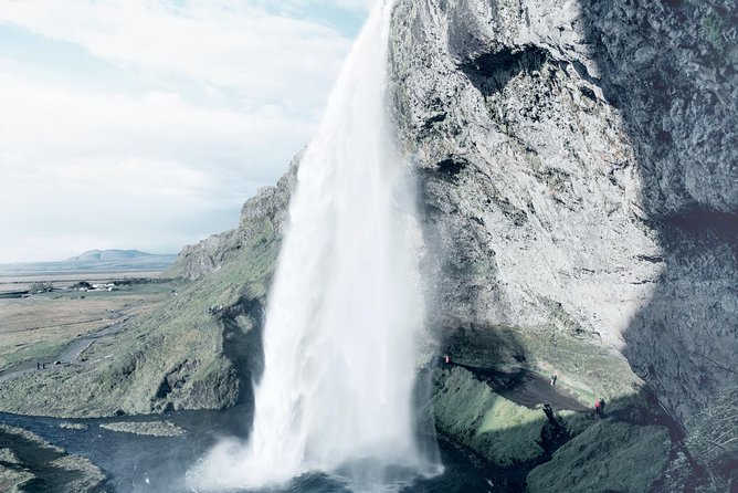 Reykjavik: Glacier Lagoon Boat Ride & South Coast Full Day Tour - Weather, clothing, and daily comfort