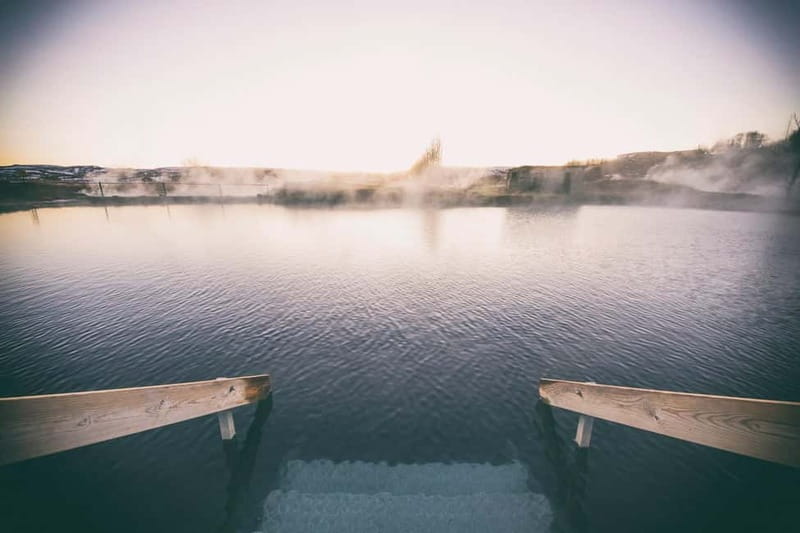 Reykjavík: Glacier Snowmobile and Hot Springs with Pickup - Who should book this Iceland day trip?