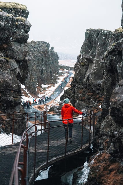 Reykjavík: Golden Circle and Silfra Snorkeling Combo Tour - Guides, transfers, and the rhythm of the day