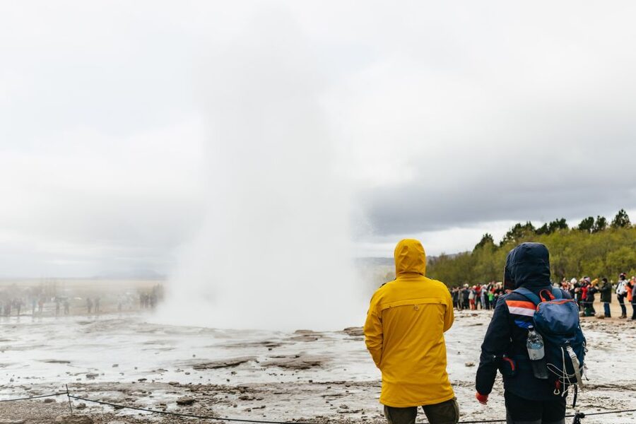 Reykjavik: Golden Circle, Crater & Blue Lagoon Minibus Tour - Guide quality and the human side of the day