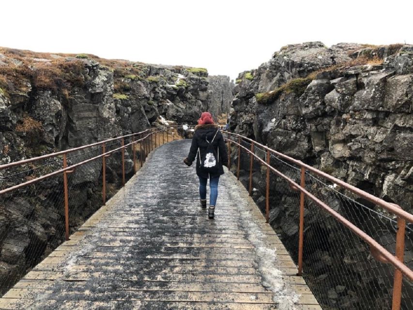 Reykjavík: Golden Circle Geological Jeep Day Trip - Meeting at Hallgrimskirkja and settling into the jeep