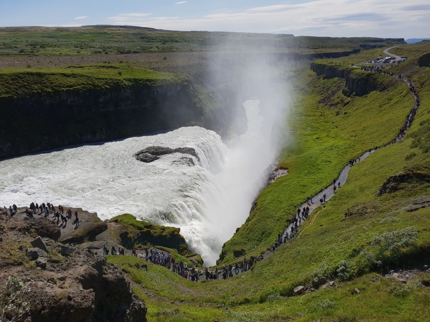 Reykjavik: Golden Circle, Kerid Crater, & Blue Lagoon Tour - Lunch before the power of Gullfoss
