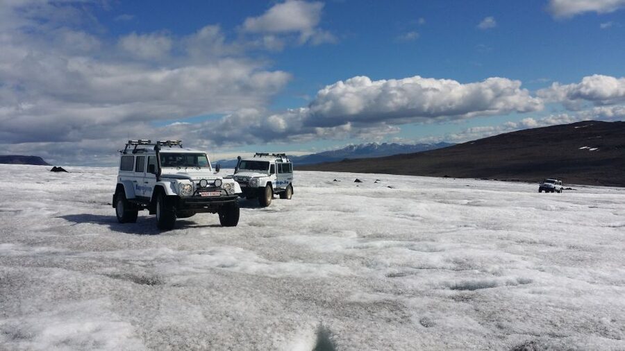 Reykjavik: Golden Circle & Langjökull Glacier on a Jeep - Why the Langjökull Jeep ride changes the day