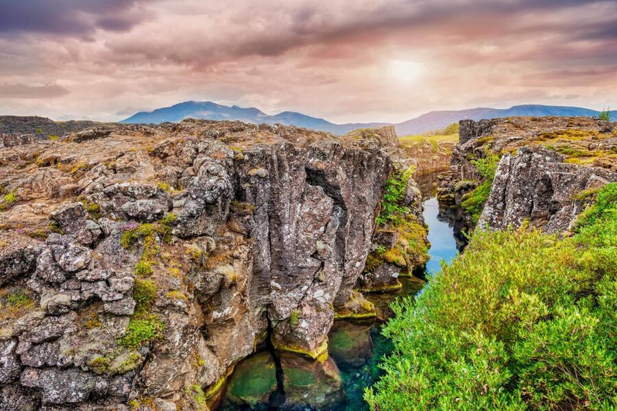 Reykjavík: Golden Circle Minibus Tour & Blue Lagoon Transfer - Gullfoss, the Golden Circle’s big visual payoff