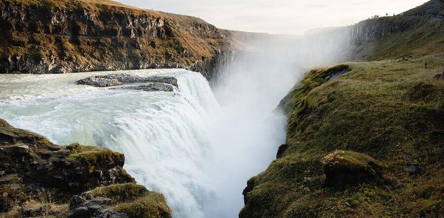 Reykjavik: Golden Circle Super Jeep Tour with Snowmobiling - Who should book this full-day outing