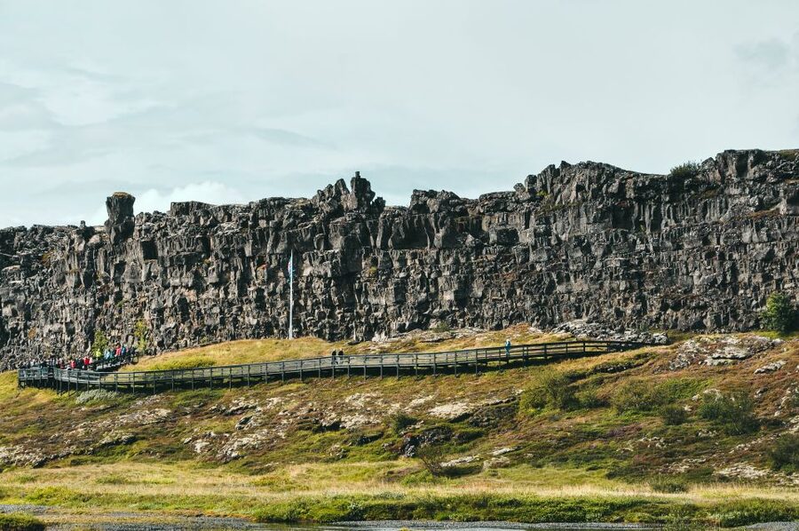 Reykjavík: Golden Circle Tour & Perlan Museum Tour - Perlan: an indoor finish with real ice