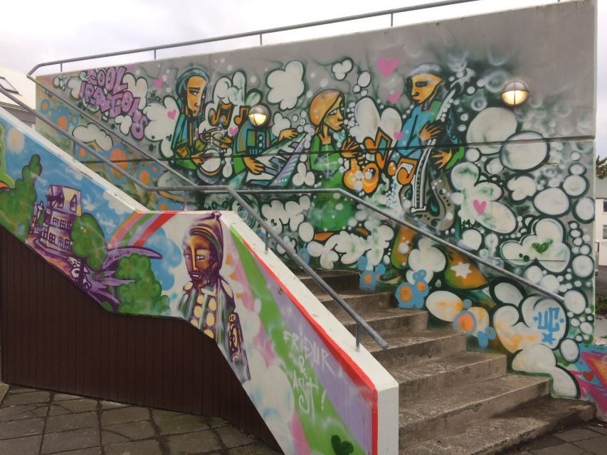 Reykjavik: Guided City Walking Tour - Ending at the Einar Jónsson Museum sculpture park