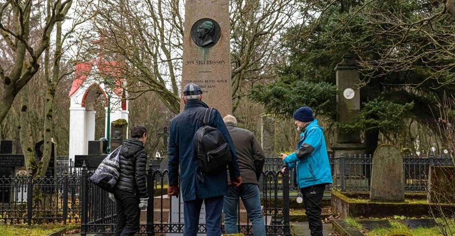 Reykjavik: Guided Folklore Walking Tour - Starting at Ingólfur Square