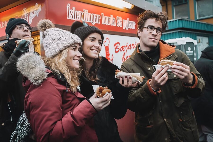Reykjavik: Guided Foodie Walking Tour with 6 Tastings - Key points at a glance