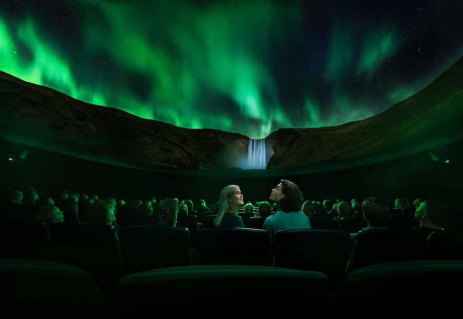Reykjavík: Hop-On Hop-Off Bus and Perlan Museum Entry Ticket - Tips for a smoother visit