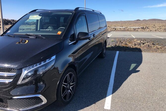 Reykjavik Iceland: Private Transfer to/from Keflavik Airport KEF - Why this transfer makes sense after landing at Keflavik