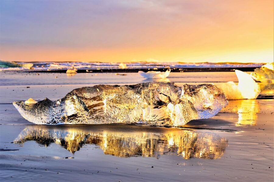 Reykjavik: Jokulsarlon Glacier Lagoon Full-Day Guided Trip - Key points at a glance