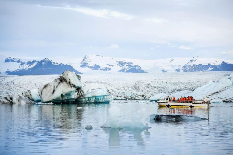 Reykjavik: Jokulsarlon Glacier Lagoon Full-Day Guided Trip - Comfort, timing, and what to bring
