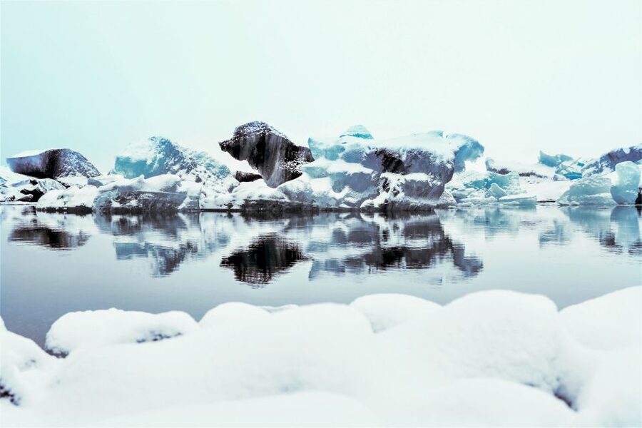 Reykjavik: Jokulsarlon Glacier Lagoon Full-Day Guided Trip - The real question: is Jökulsárlón worth a 14-hour bus day?