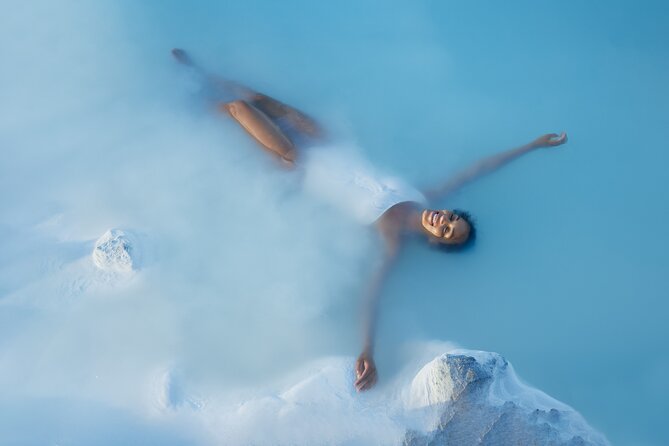 Reykjavik/Keflavik: Blue Lagoon Private Transfer - Drivers make the short ride more useful