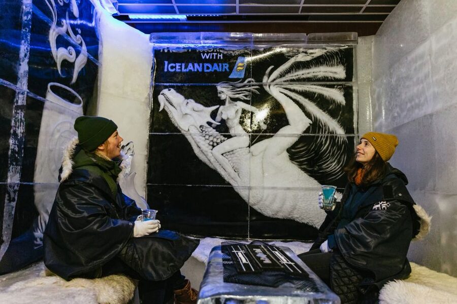Reykjavik: Magic Ice Bar Entrance and Welcome Drink - How cold is it, really?