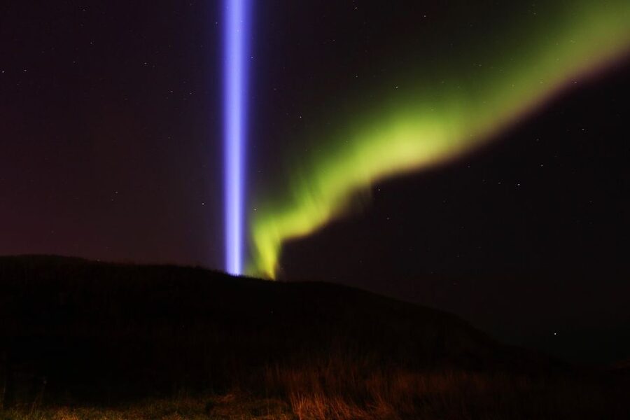 Reykjavík: Northern Lights Cruise - Crew service and the tone onboard