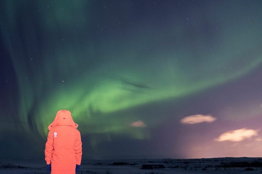 Reykjavik: Northern Lights Group Tour with Photos - Who will enjoy this outing most