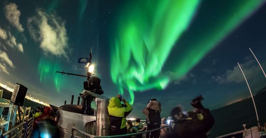 Reykjavik: Northern Lights Guided Boat Tour - Setting sail from Reykjavik Old Harbour