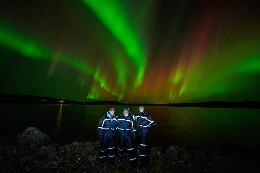 Reykjavik: Northern Lights Tour with Private Photographer - Key points at a glance