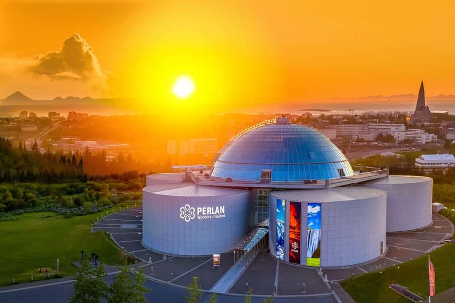 Reykjavik: Perlan Museum Wonders of Iceland Entrance Ticket - The ice cave is Perlan’s most unusual feature