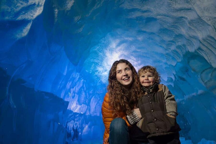 Reykjavik: Perlan Museum Wonders of Iceland Entrance Ticket - The volcano show brings the fire