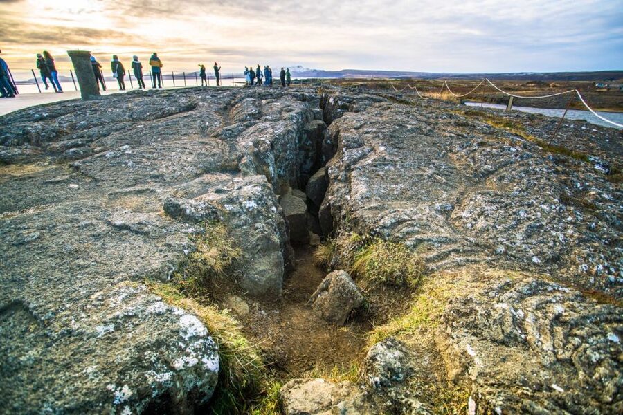 Reykjavik: Private Golden Circle and South Coast Tour - From Reykjavik through Nesjavallaleid to Thingvellir